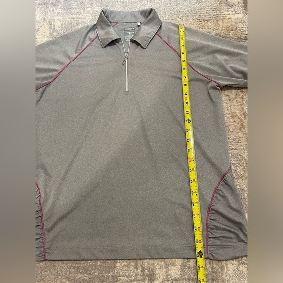 Page & Tuttle Women's Gray & Pink Short Sleeve 1/4 Zip Top Performance Golf Sz L - Picture 7 of 7